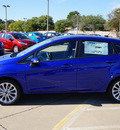 ford fiesta 2014 blue hatchback se gasoline 4 cylinders front wheel drive automatic 75062