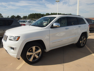 jeep grand cherokee 2014 white suv overland gasoline 8 cylinders 2 wheel drive automatic 77375