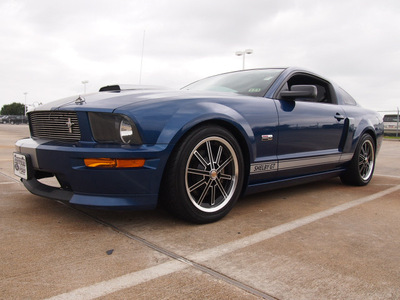 ford mustang 2008 lt  blue coupe gt deluxe gasoline 8 cylinders rear wheel drive manual 77521