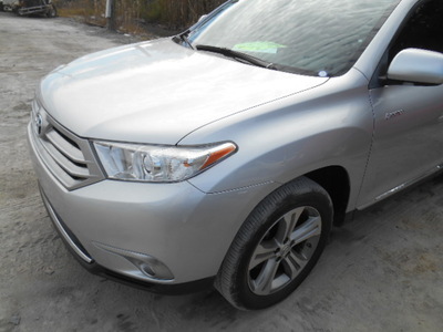 2011 toyota highlander