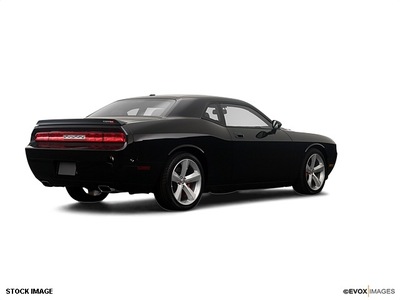 dodge challenger 2008 coupe srt8 gasoline 8 cylinders rear wheel drive automatic 77375