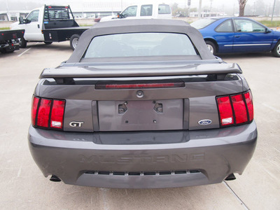 ford mustang 2003 dk  gray gt gasoline 8 cylinders sohc rear wheel drive automatic with overdrive 77539