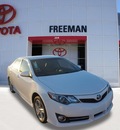 toyota camry 2014 white sedan se gasoline 4 cylinders front wheel drive automatic 76053