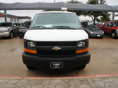 chevrolet express cargo 2014 white van 2500 flex fuel 8 cylinders rear wheel drive automatic 76051