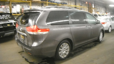 toyota sienna