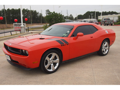 dodge challenger 2009 orange coupe rt gasoline 8 cylinders rear wheel drive automatic 77375