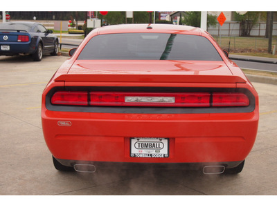dodge challenger 2009 orange coupe rt gasoline 8 cylinders rear wheel drive automatic 77375