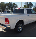 ram 1500 2014 white laramie 8 cylinders automatic 77375