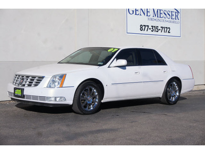cadillac dts 2007 white sedan performance gasoline 8 cylinders front wheel drive automatic 79407