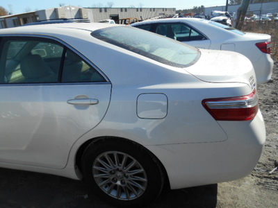 toyota camry hybrid