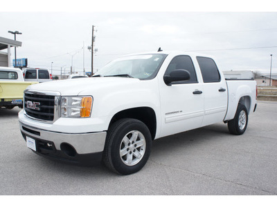 gmc sierra 1500 2010 white xfe flex fuel 8 cylinders 2 wheel drive automatic 78840