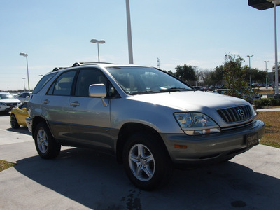 lexus rx 300 2002 silver suv gasoline 6 cylinders all whee drive automatic 77074