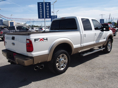 ford f 250 super duty 2011 white king ranch biodiesel 8 cylinders 4 wheel drive automatic 77375