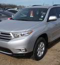 toyota highlander 2013 silver suv plus gasoline 6 cylinders front wheel drive 5 speed automatic 76053