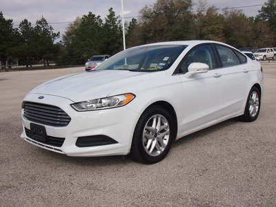 ford fusion 2014 white sedan se gasoline 4 cylinders front wheel drive automatic 77375