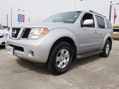 nissan pathfinder 2007 silver suv le gasoline 6 cylinders rear wheel drive automatic 77521