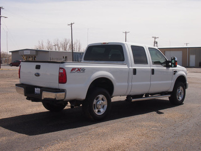 ford f 350 super duty 2010 white xlt gasoline 10 cylinders 4 wheel drive automatic 79110