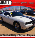 dodge challenger 2011 white coupe rallye flex fuel 6 cylinders rear wheel drive automatic 77375