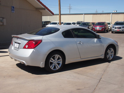 nissan altima 2012 silver coupe 2 5 s gasoline 4 cylinders front wheel drive automatic 79110