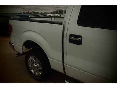 ford f 150 2011 white xlt gasoline 6 cylinders 2 wheel drive automatic 77375