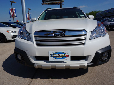 subaru outback 2014 satin white pearl wagon 2 5i limited gasoline 4 cylinders all whee drive cvt 76205