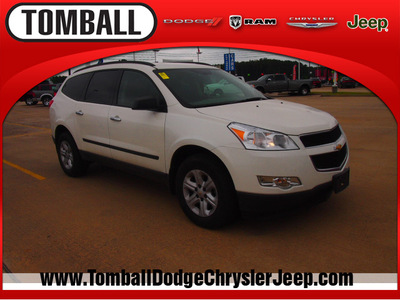 chevrolet traverse 2012 white ls gasoline 6 cylinders front wheel drive automatic 77375