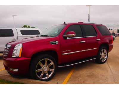 cadillac escalade 2009 red suv flex fuel 8 cylinders rear wheel drive automatic 77375