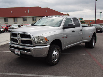 ram 3500 2014 silver tradesman 6 cylinders automatic with overdrive 76520