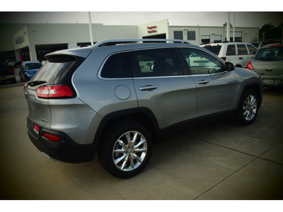 jeep cherokee 2014 silver suv limited 6 cylinders automatic 77375
