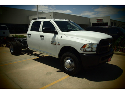 ram chassis 3500 2014 white laramie diesel diesel 2 wheel drive automatic 77375