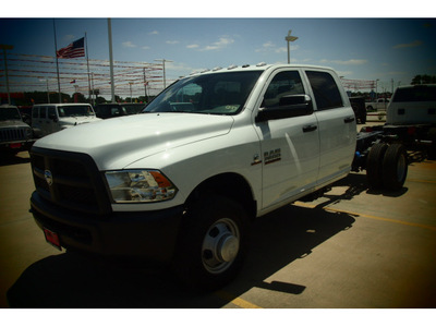 ram chassis 3500 2014 white laramie diesel diesel 2 wheel drive automatic 77375