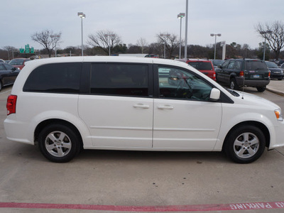 dodge grand caravan 2013 white van sxt flex fuel 6 cylinders front wheel drive shiftable automatic 76108