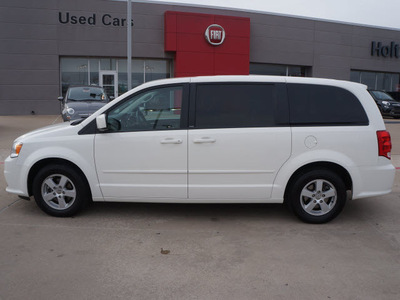 dodge grand caravan 2013 white van sxt flex fuel 6 cylinders front wheel drive shiftable automatic 76108