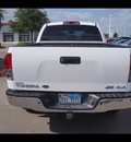 toyota tundra 2009 white crewmax 4x4 limited flex fuel 8 cylinders 4 wheel drive automatic 76053