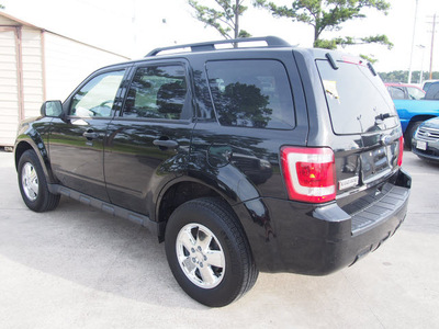 ford escape 2012 black suv xlt gasoline 4 cylinders front wheel drive 6 speed automatic 77539