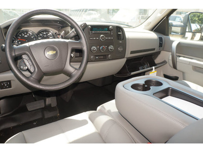 chevrolet silverado 3500hd cc 2014 white work truck diesel 8 cylinders 2 wheel drive automatic 76051