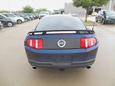 ford mustang 2010 blue coupe 2dr cpe gt premium gasoline 8 cylinders rear wheel drive 5 speed manual 76108