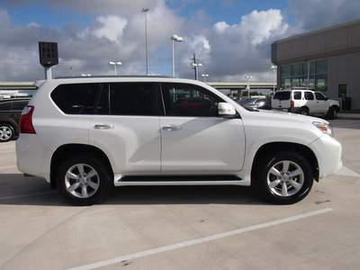 lexus gx 460 2011 white suv 8 cylinders automatic 77074