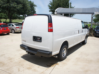 chevrolet express cargo 2014 white van 2500 flex fuel 8 cylinders rear wheel drive automatic 76051