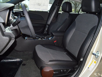 chevrolet malibu 2014 beige sedan lt gasoline 4 cylinders front wheel drive automatic 76051