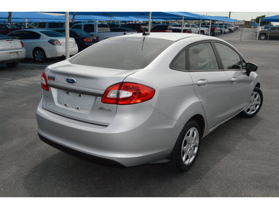 ford fiesta 2012 silver sedan se gasoline 4 cylinders front wheel drive automatic 76234