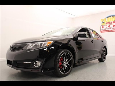 toyota camry 2014 sedan se gasoline 4 cylinders front wheel drive 6 speed automatic 27215