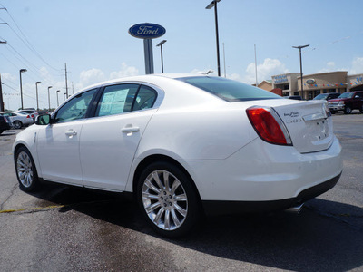 lincoln mks 2011 white sedan gasoline 6 cylinders front wheel drive shiftable automatic 77642