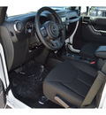 jeep wrangler unlimited 2014 white suv sport gasoline 6 cylinders 4 wheel drive automatic 75110