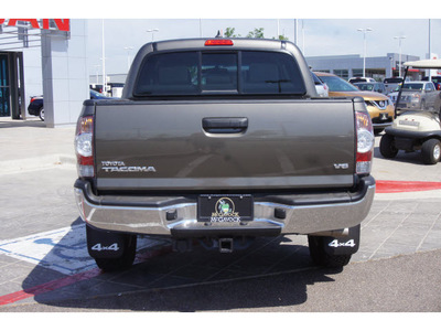 toyota tacoma 2014 brown gasoline 6 cylinders 4 wheel drive automatic 79119