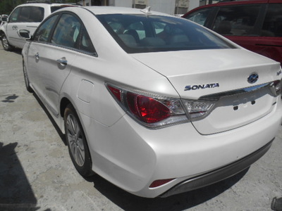 hyundai sonata hybrid