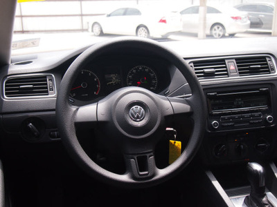 volkswagen jetta 2014 white sedan s 4 cylinders automatic 79110