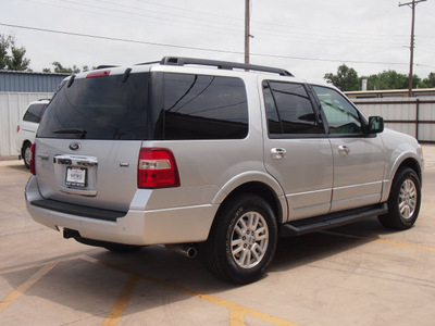 ford expedition 2013 silver suv xlt 8 cylinders automatic 79110