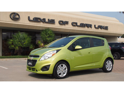 chevrolet spark 2013 lt  green hatchback 1lt auto gasoline 4 cylinders front wheel drive automatic 77546