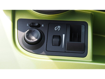 chevrolet spark 2013 lt  green hatchback 1lt auto gasoline 4 cylinders front wheel drive automatic 77546